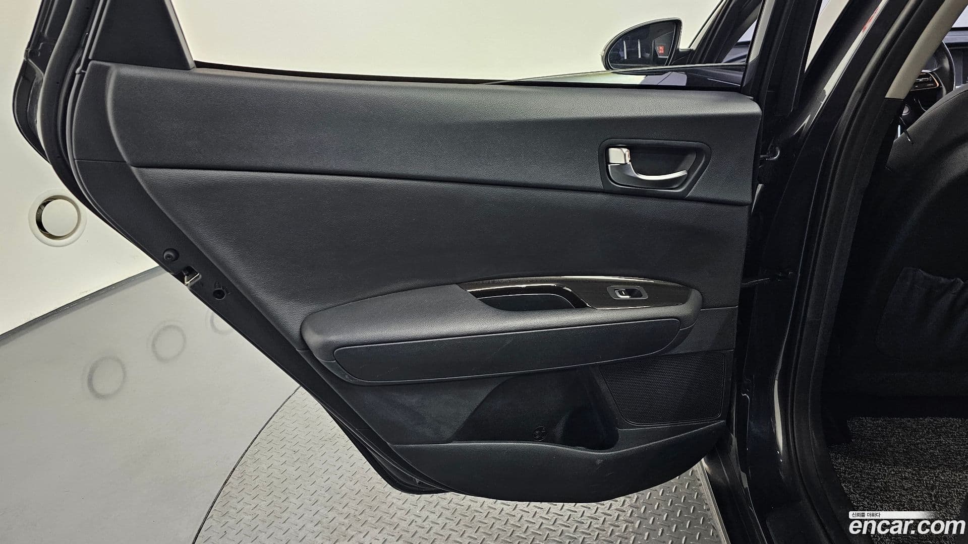 Main__Slider__Photo:K5 Kia 2019.1-24