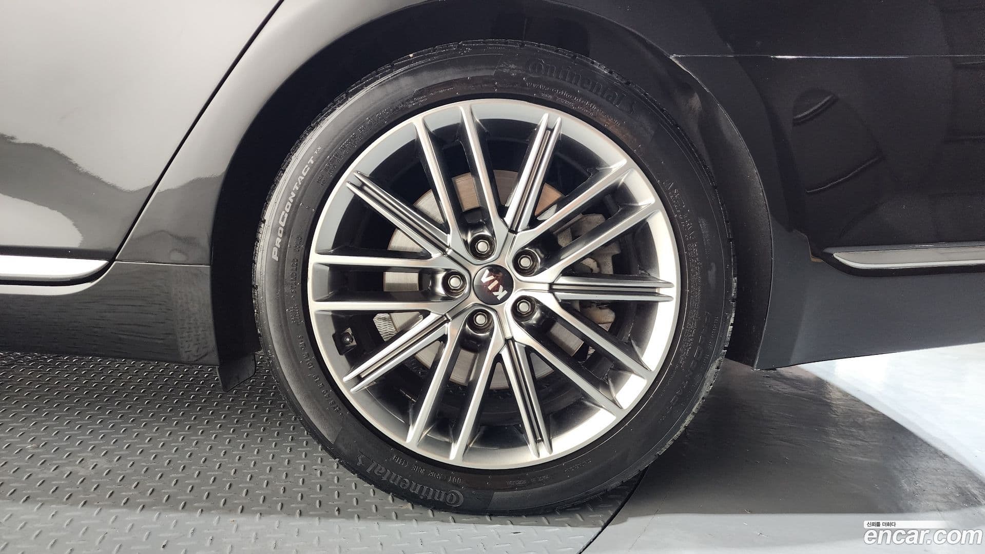 Main__Slider__Photo:K9 Kia 2019.5-20