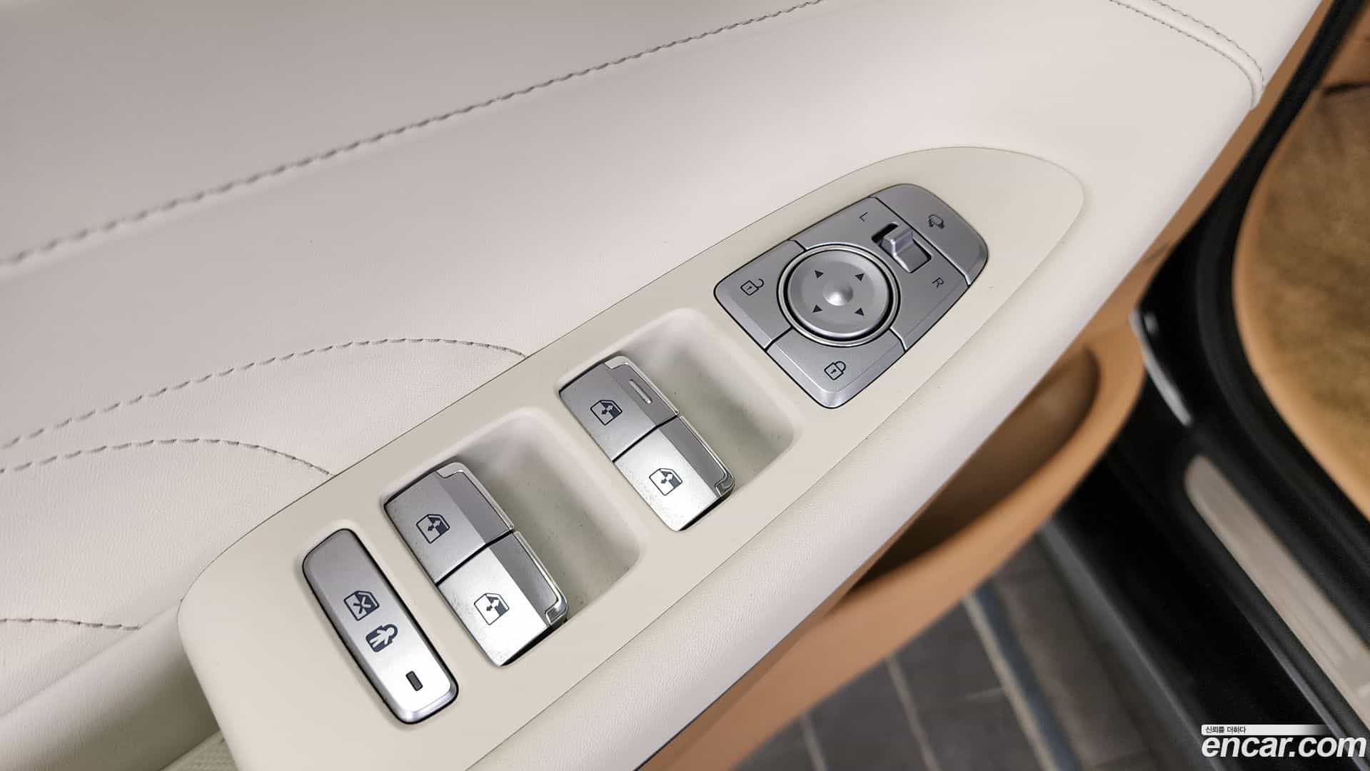 Grandeur Hyundai 2020.6-OPTION-040