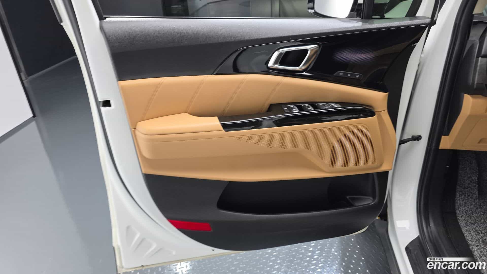 Canival Kia 2021.2-INNER-034