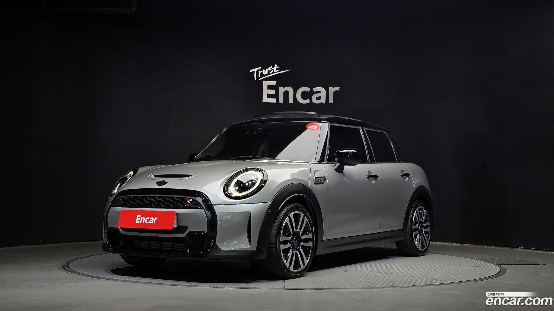 Main__Slider__Photo:Cooper Mini 2023.7-0