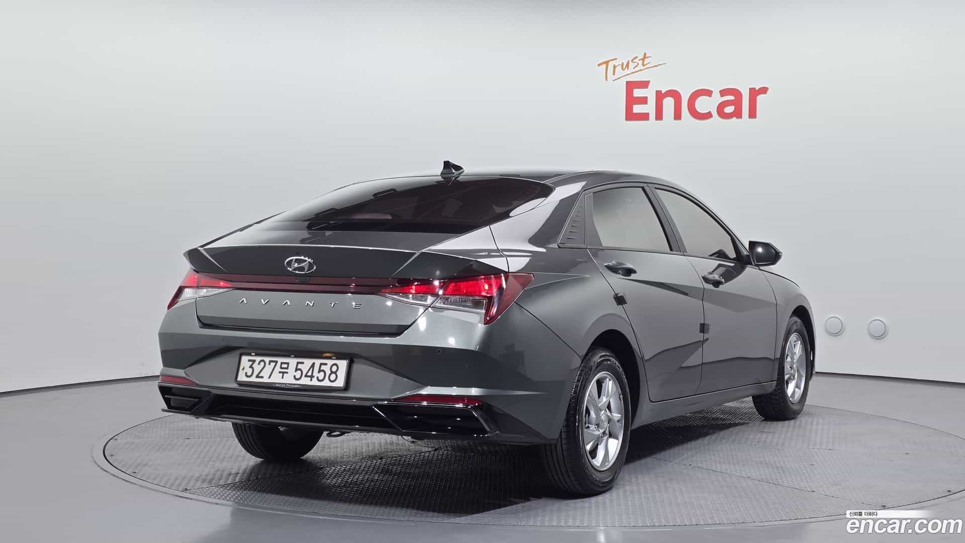 AVANTE Hyundai 2020.6-OUTER-002