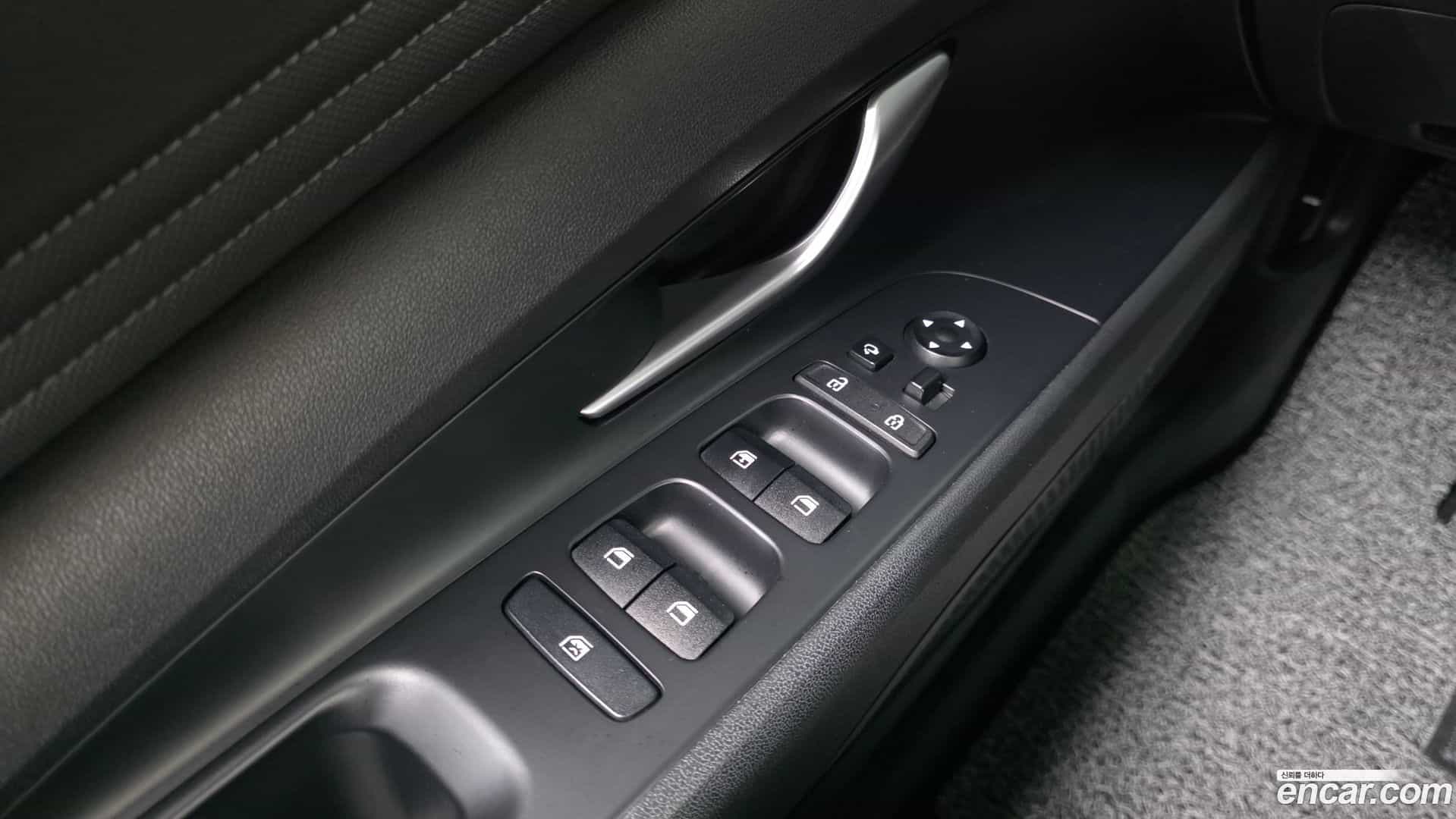 AVANTE Hyundai 2020.6-OPTION-017