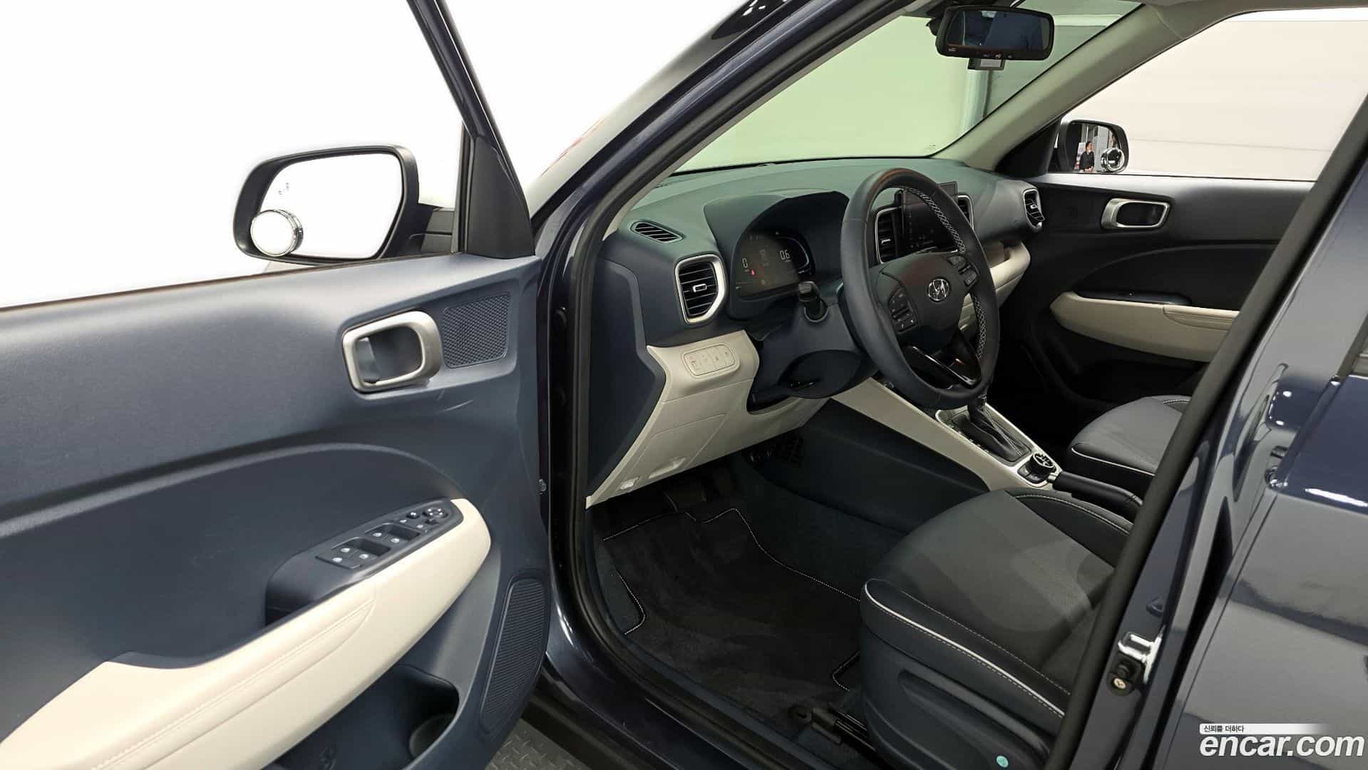 Venue Hyundai 2024.5-INNER-010