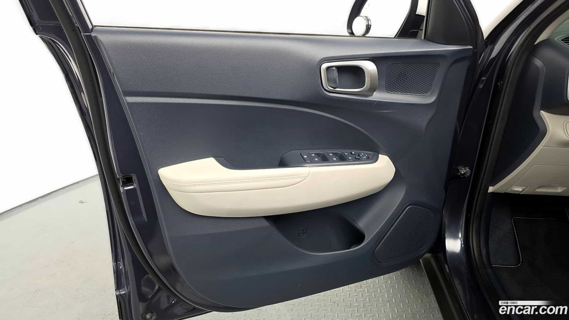 Venue Hyundai 2024.5-INNER-034