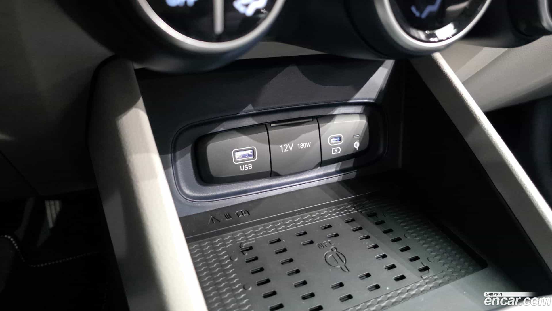 Venue Hyundai 2024.5-OPTION-042