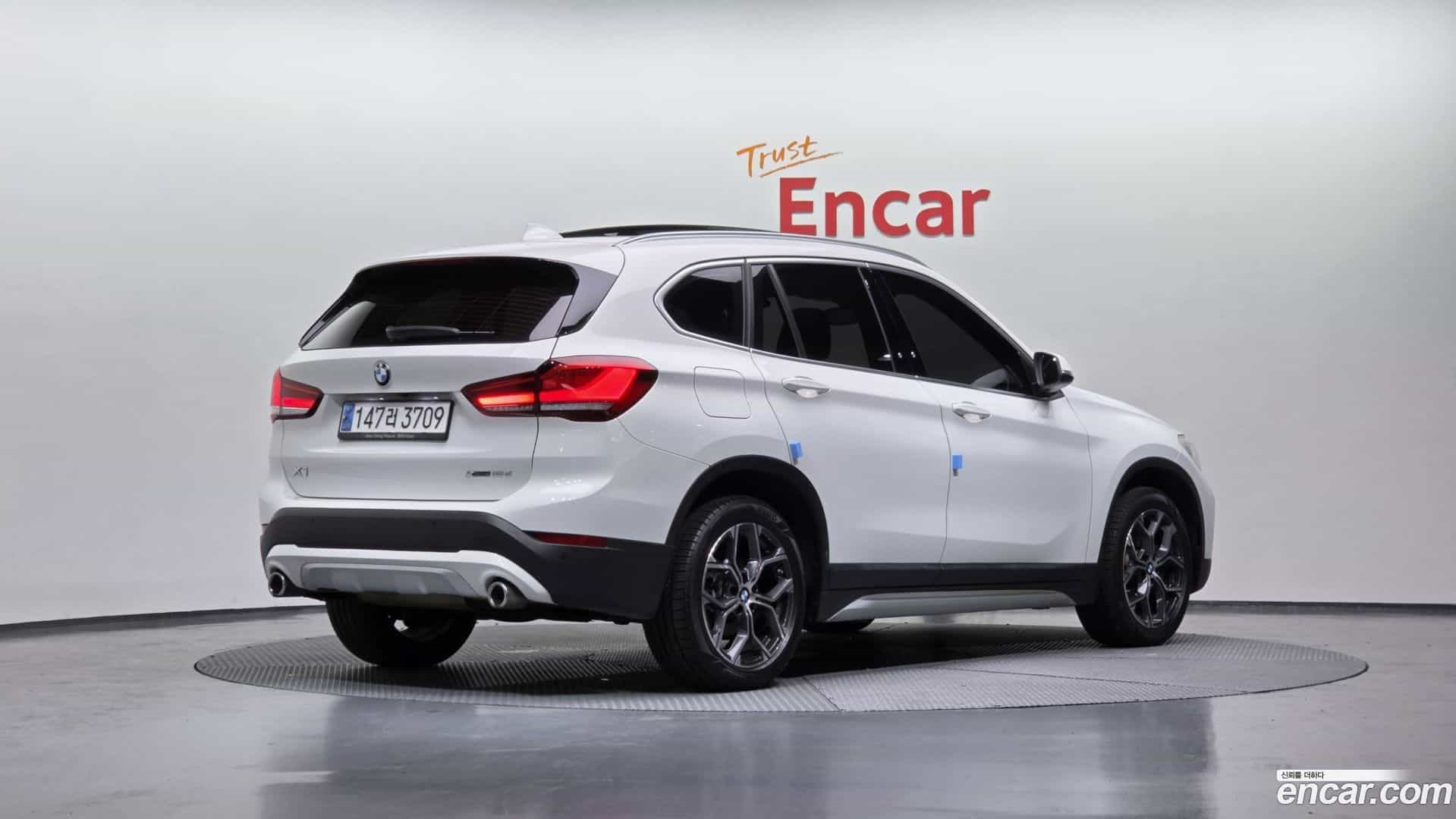 X1 BMW 2020.10-OUTER-002