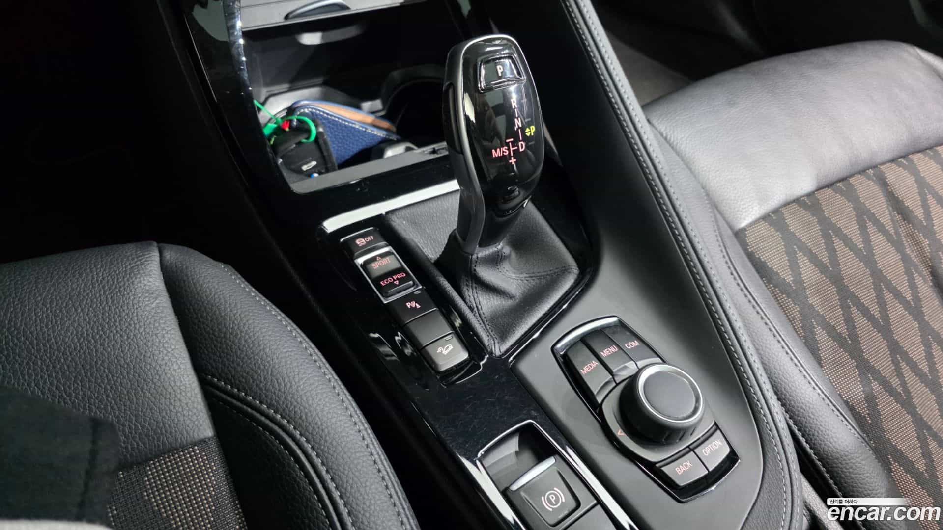 X1 BMW 2020.10-INNER-009