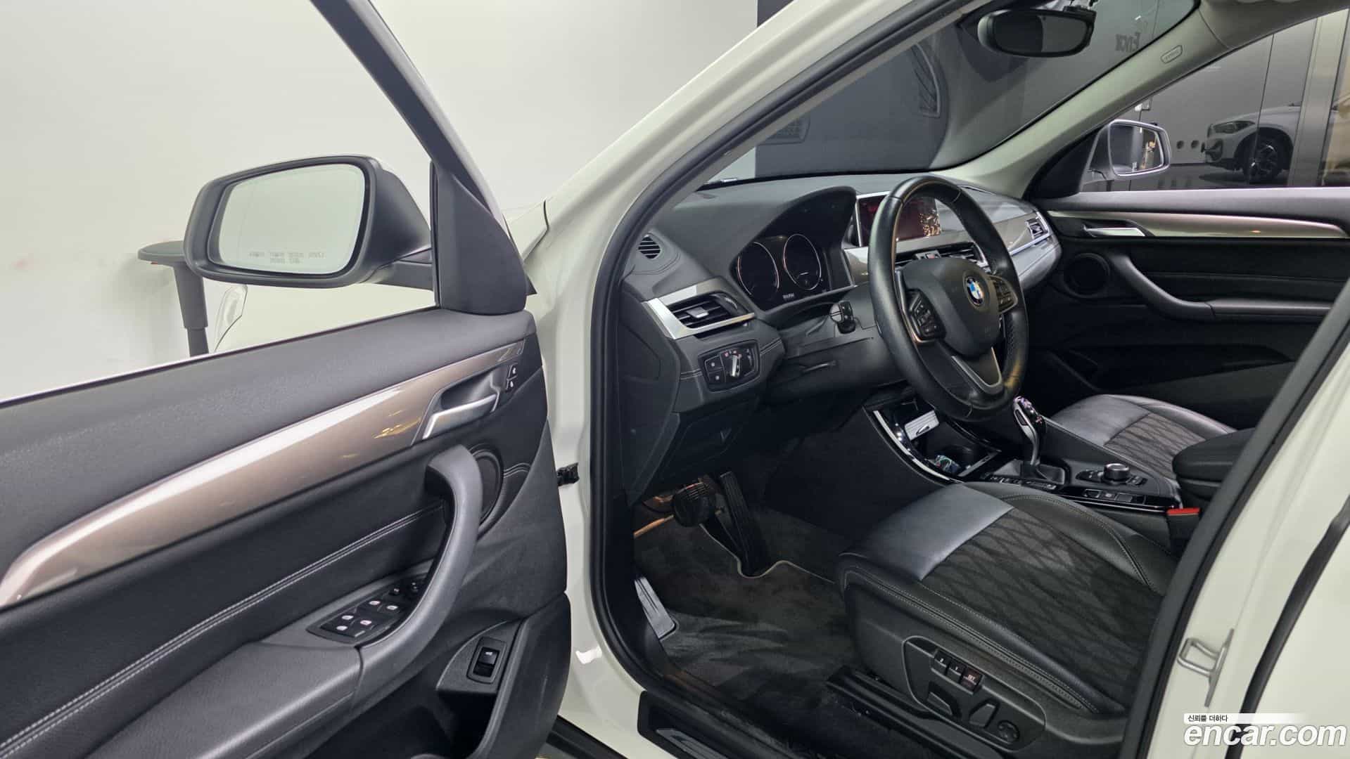 X1 BMW 2020.10-INNER-010