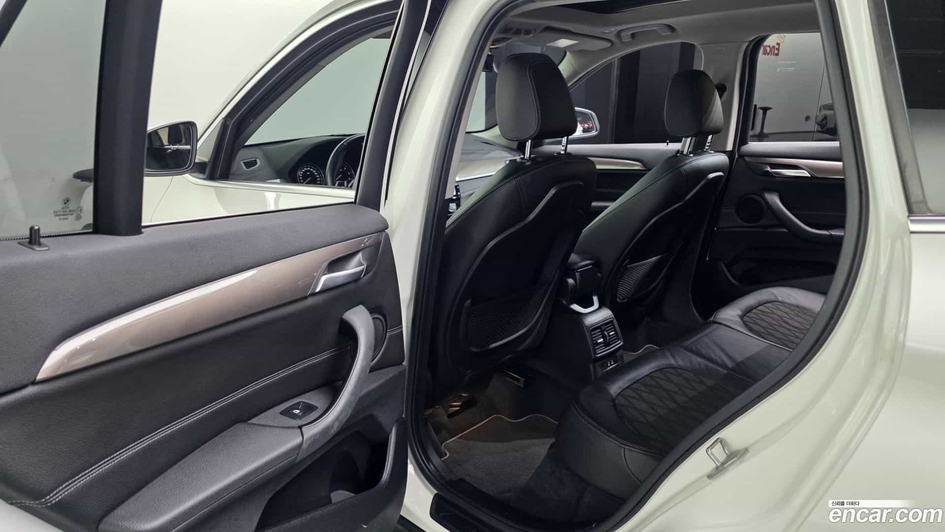 X1 BMW 2020.10-INNER-036