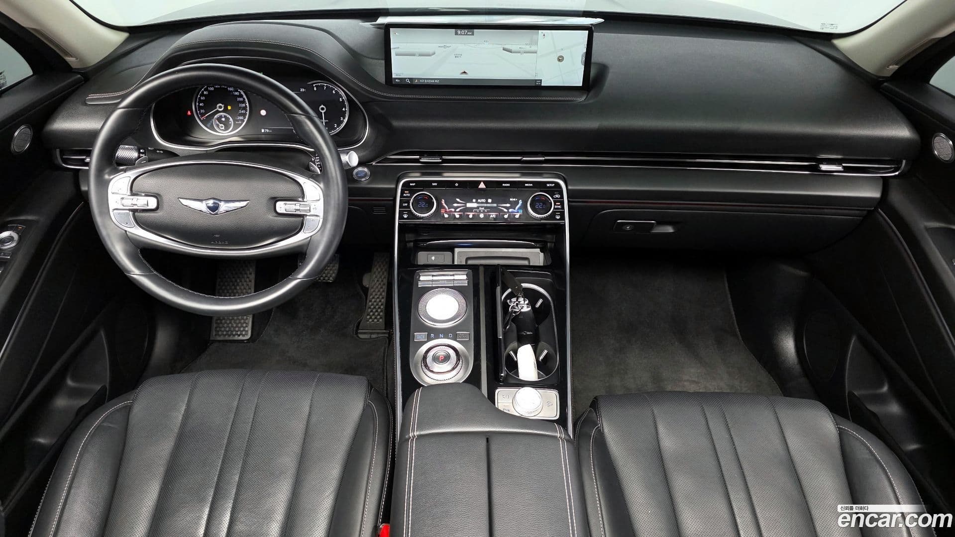 Main__Slider__Photo:GV80 Genesis 2022.4-6
