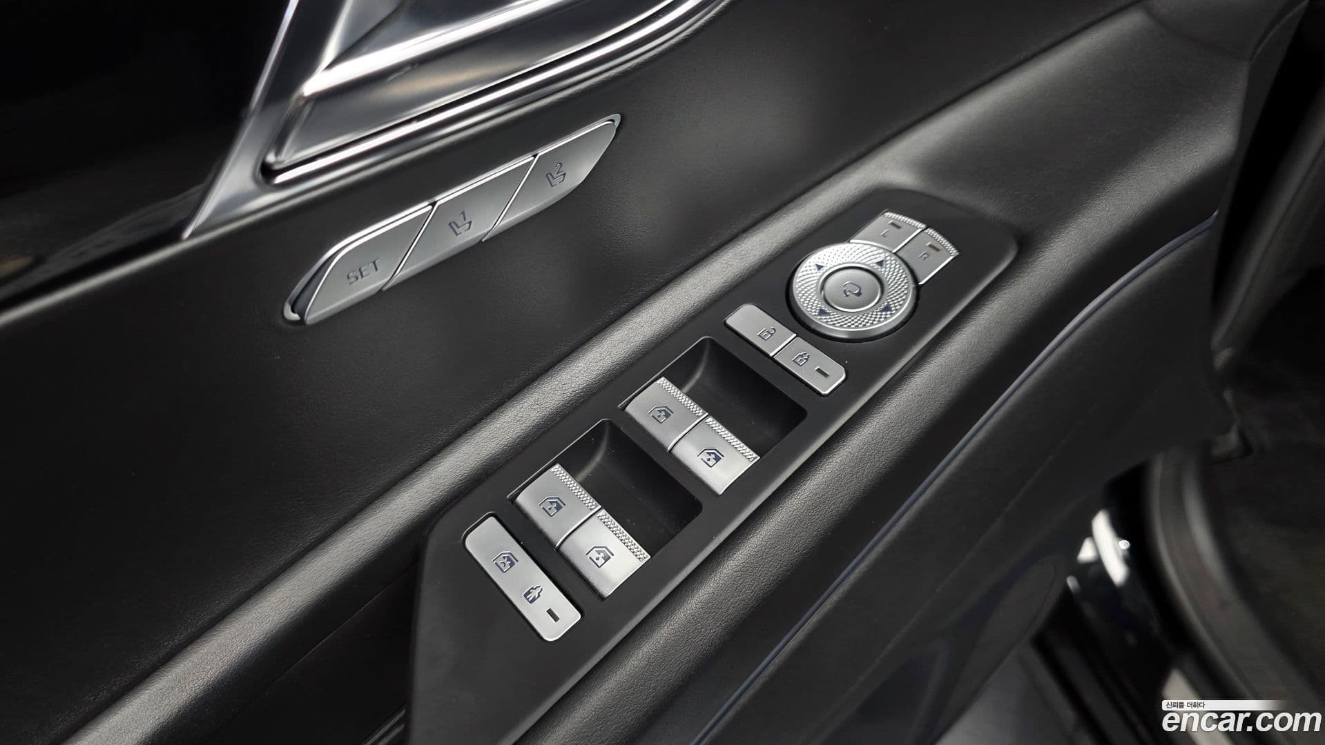 Main__Slider__Photo:GV80 Genesis 2022.4-28