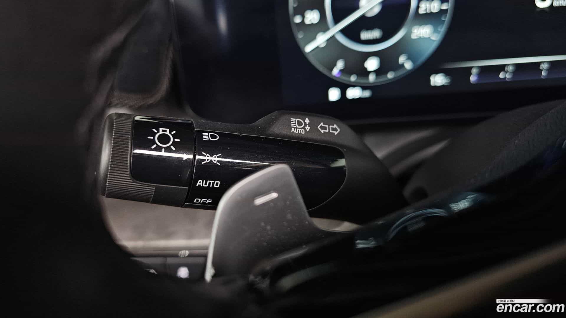 Canival Kia 2023.2-OPTION-040