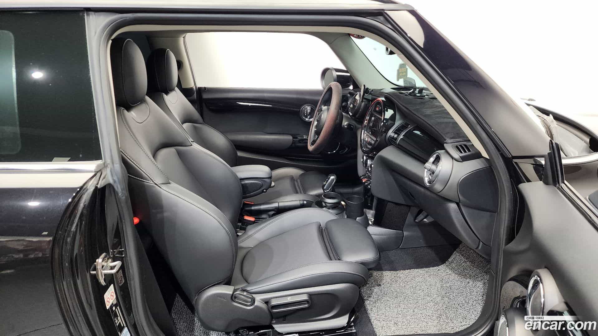 Cooper Mini 2020.7-OPTION-015