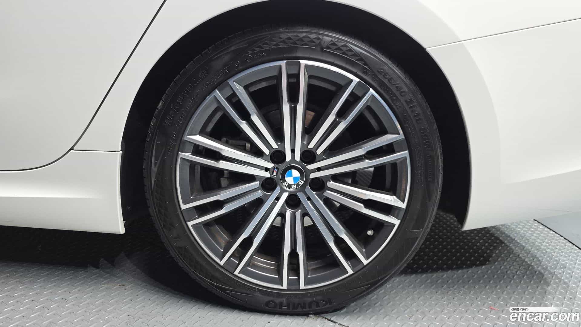 3-Series BMW 2020.0-OUTER-031