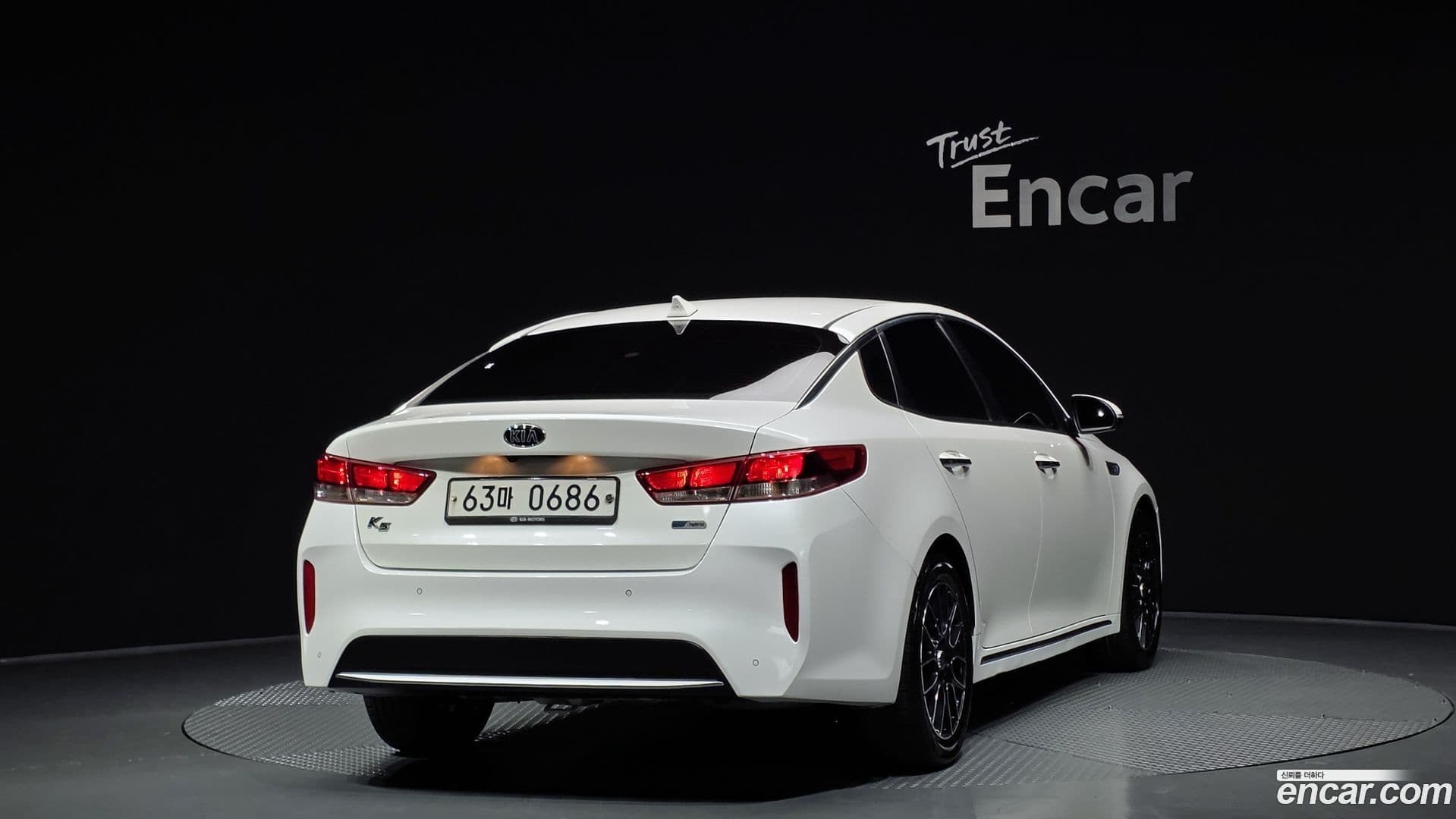 Main__Slider__Photo:K5 Kia 2016.4-1