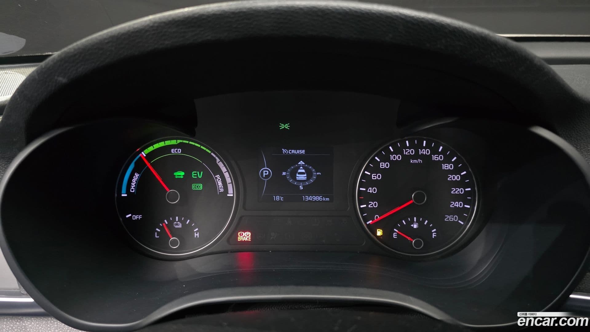 Main__Slider__Photo:K5 Kia 2016.4-7
