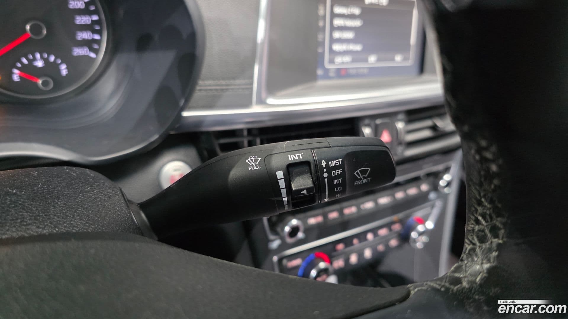 Main__Slider__Photo:K5 Kia 2016.4-15