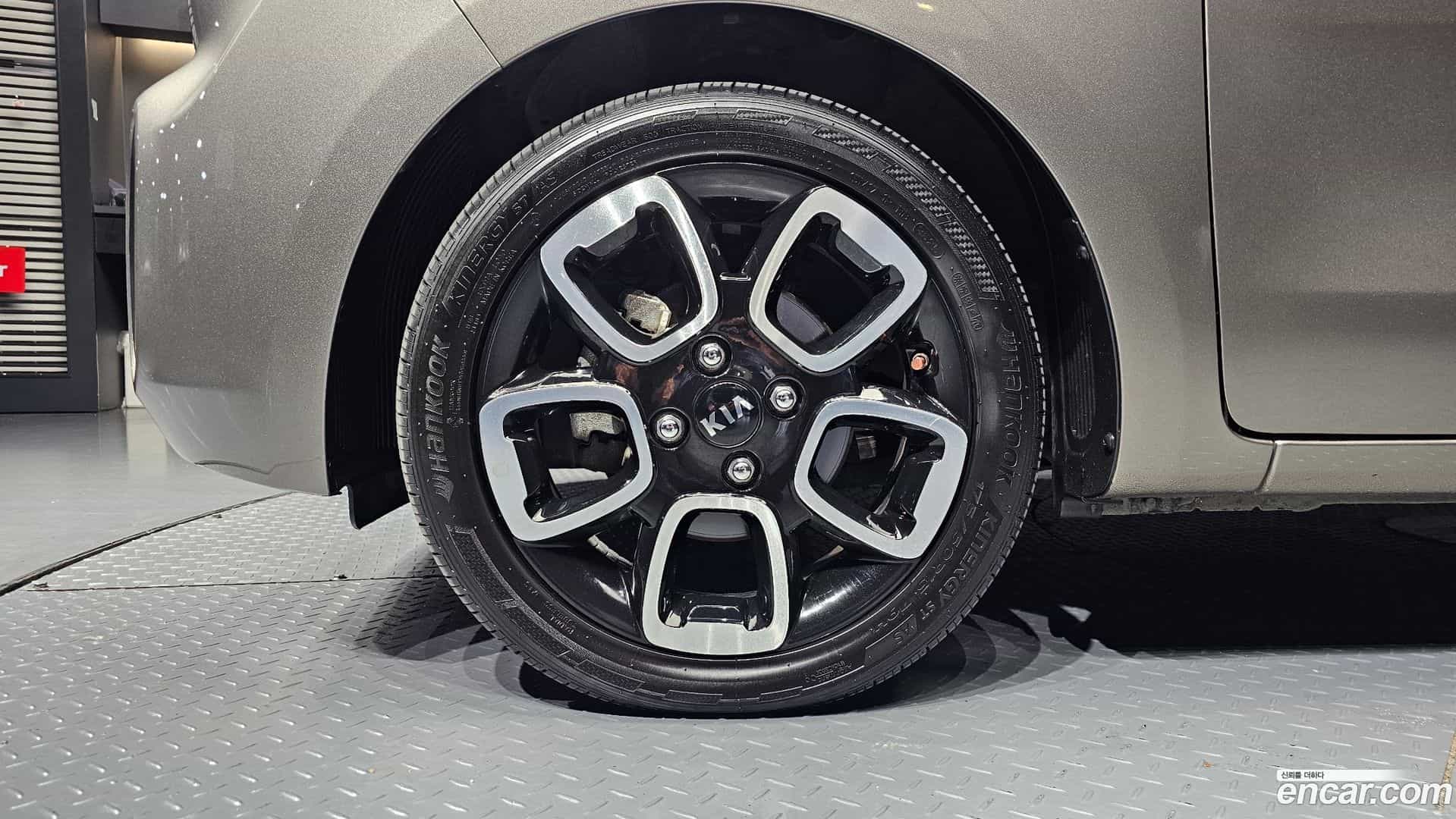 RAY Kia 2020.6-OUTER-005