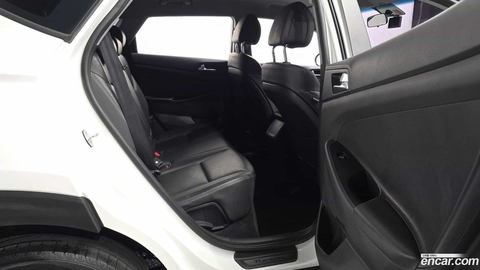 Tucson Hyundai 2017.2-OPTION-016