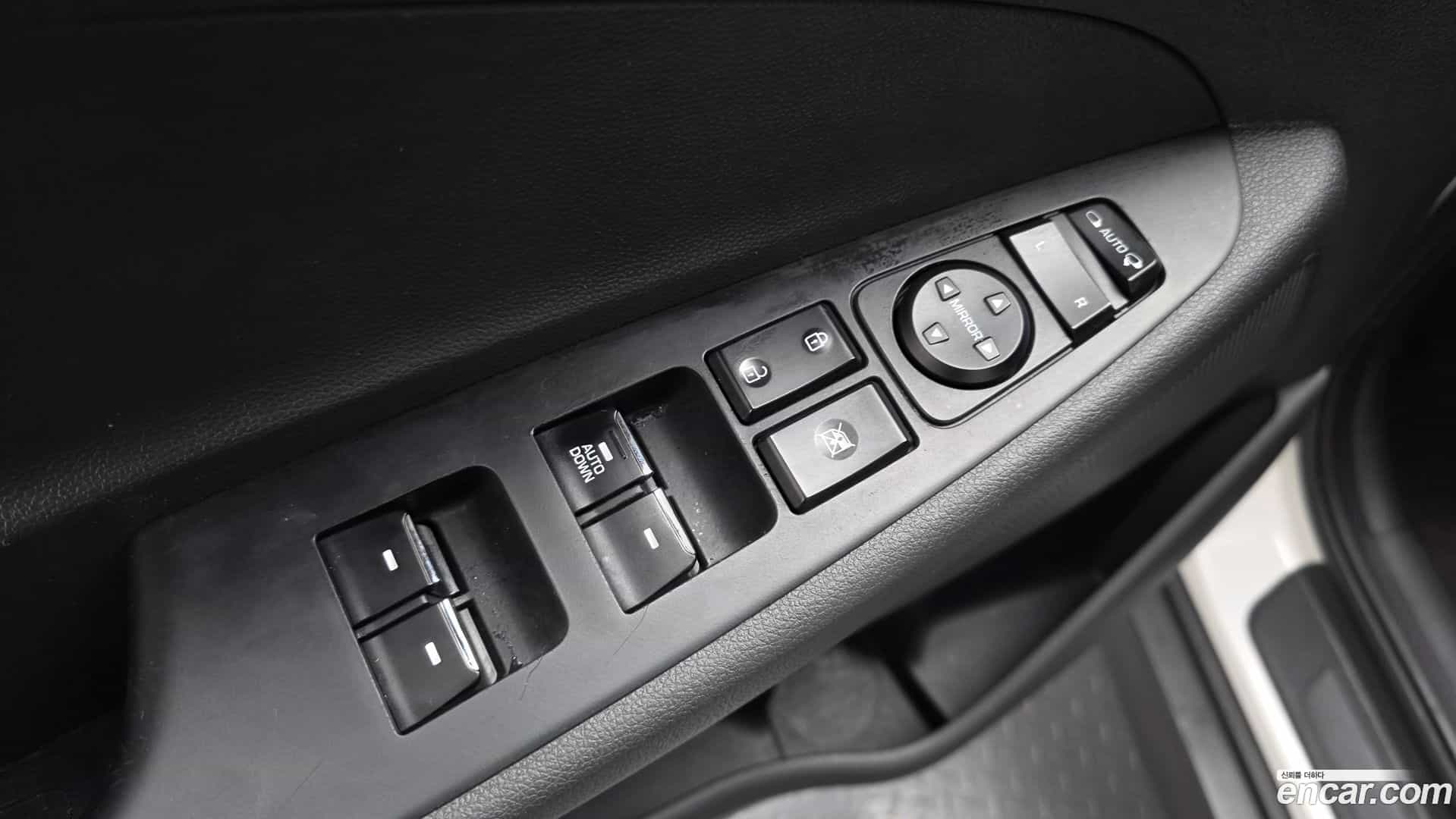 Tucson Hyundai 2017.2-OPTION-021
