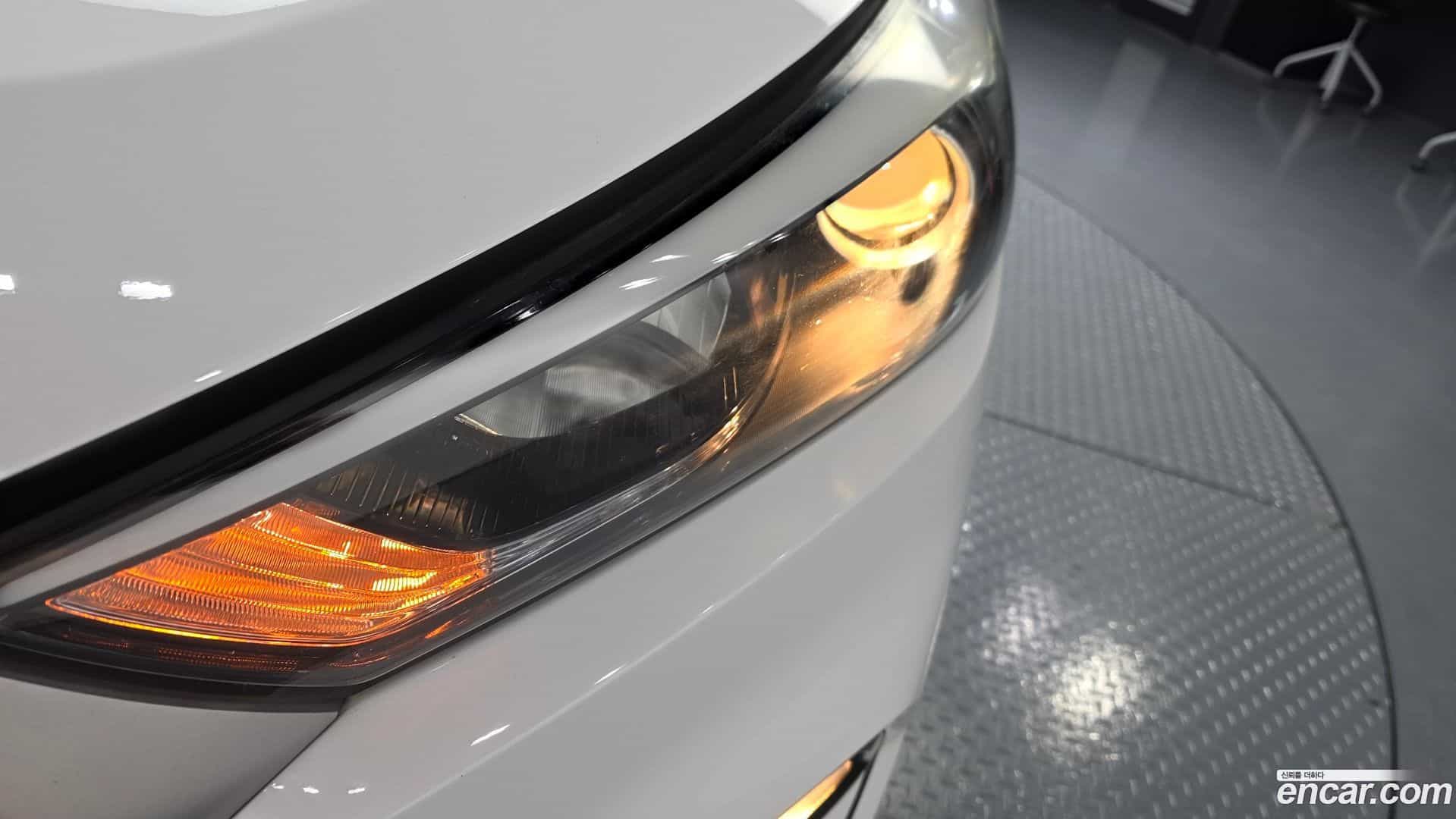 Tucson Hyundai 2017.2-OUTER-032