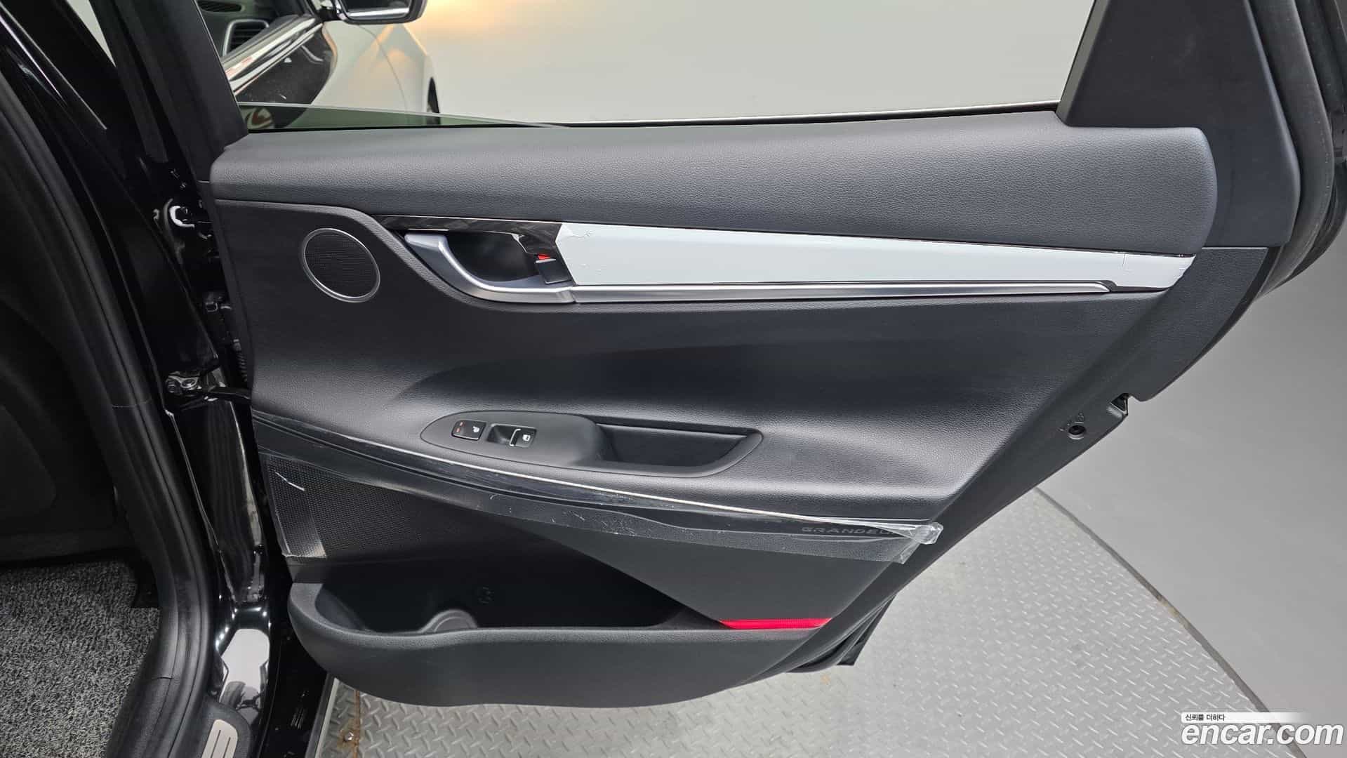 Grandeur Hyundai 2017.4-INNER-035
