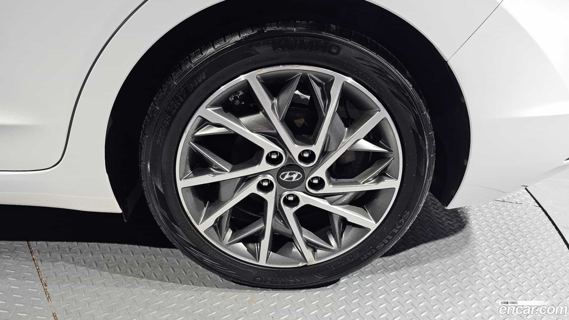 AVANTE Hyundai 2019.2-OUTER-005