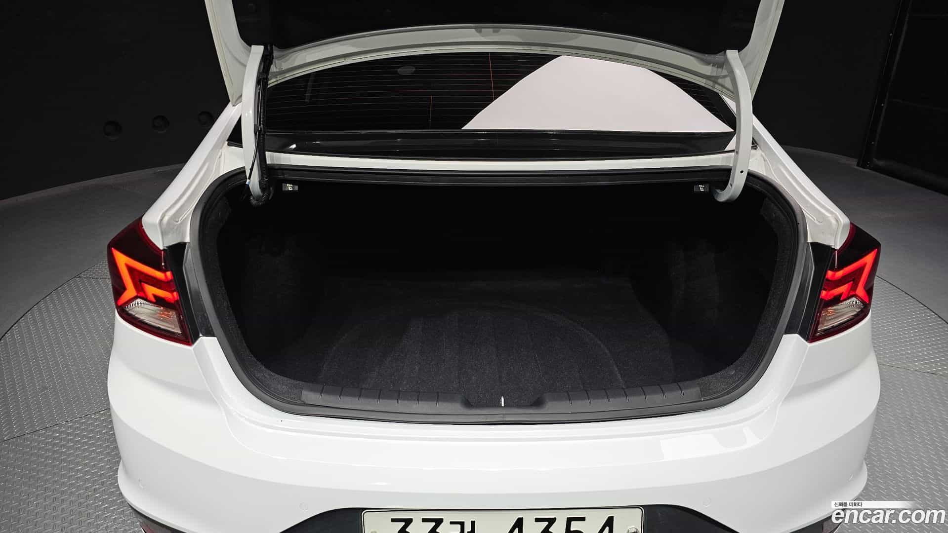 AVANTE Hyundai 2019.2-OPTION-024