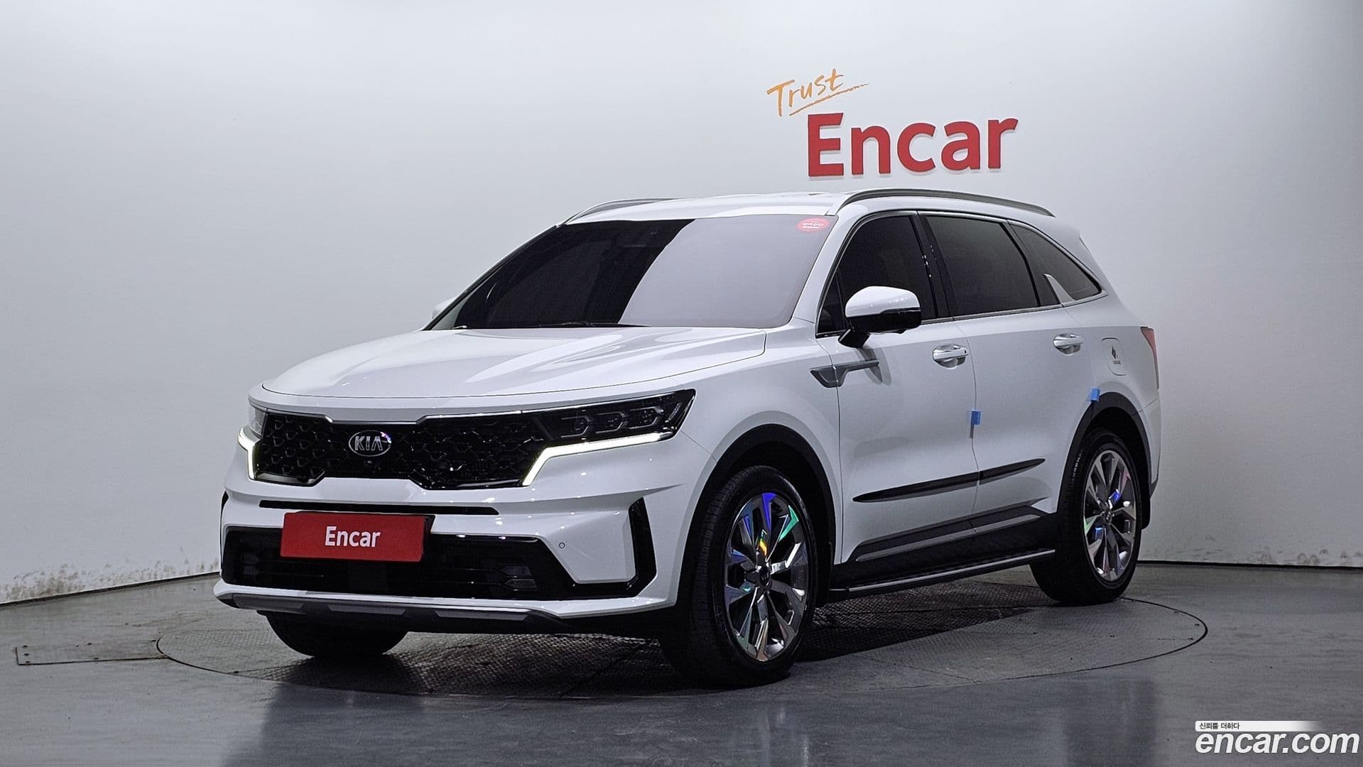 Main__Slider__Photo:Sorento Kia 2021.1-0