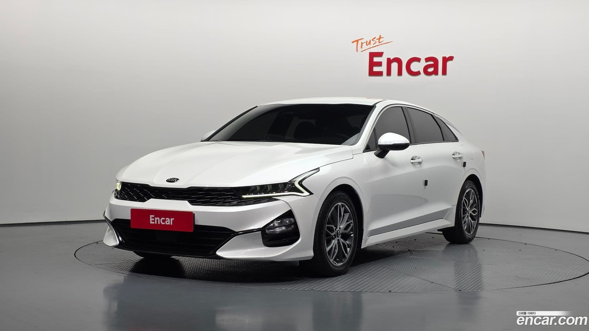 Main__Slider__Photo:K5 Kia 2020.6-0