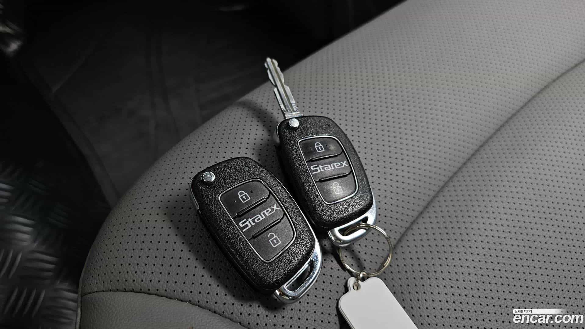 Starex Hyundai 2017.6-OPTION-042