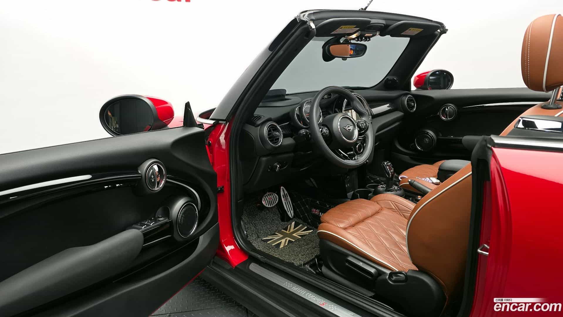 Cooper Convertible Mini 2020.4-INNER-010