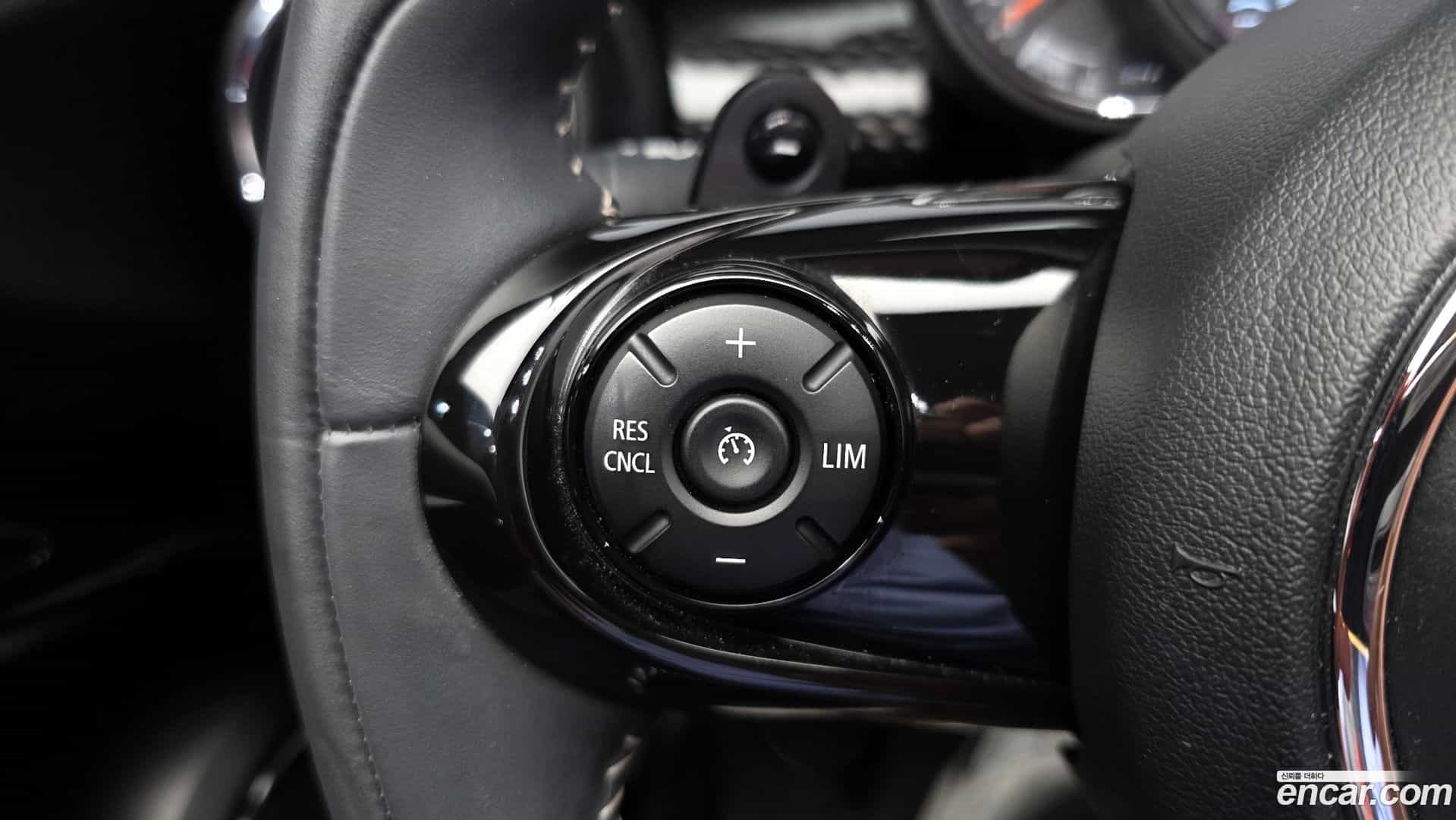 Cooper Convertible Mini 2020.4-OPTION-022
