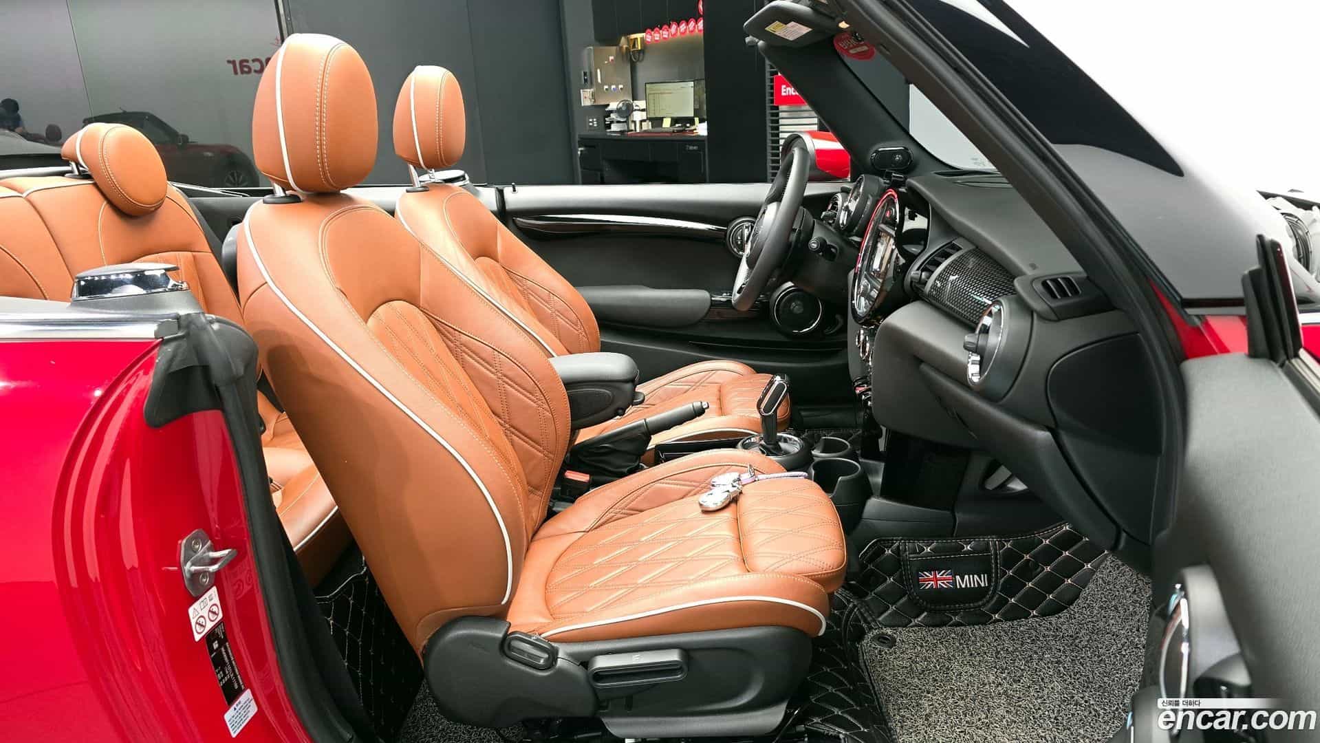 Cooper Convertible Mini 2020.4-INNER-036
