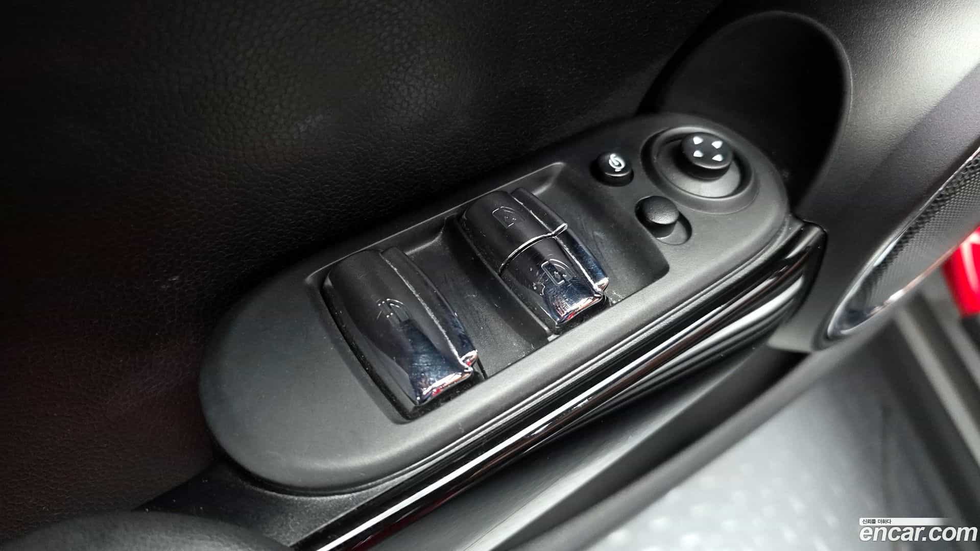 Cooper Convertible Mini 2020.4-OPTION-041