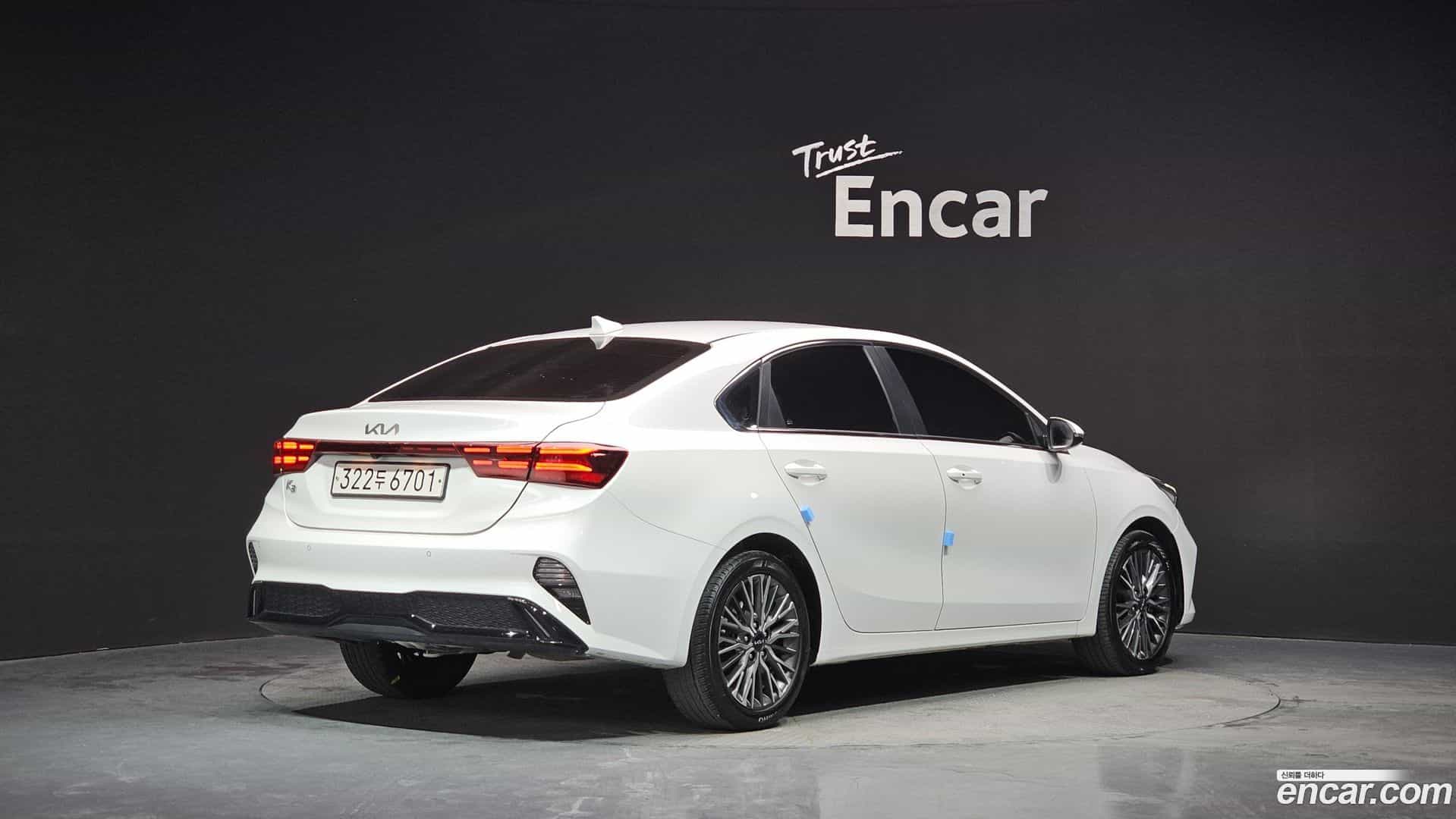 K3 Kia 2023.0-OUTER-002