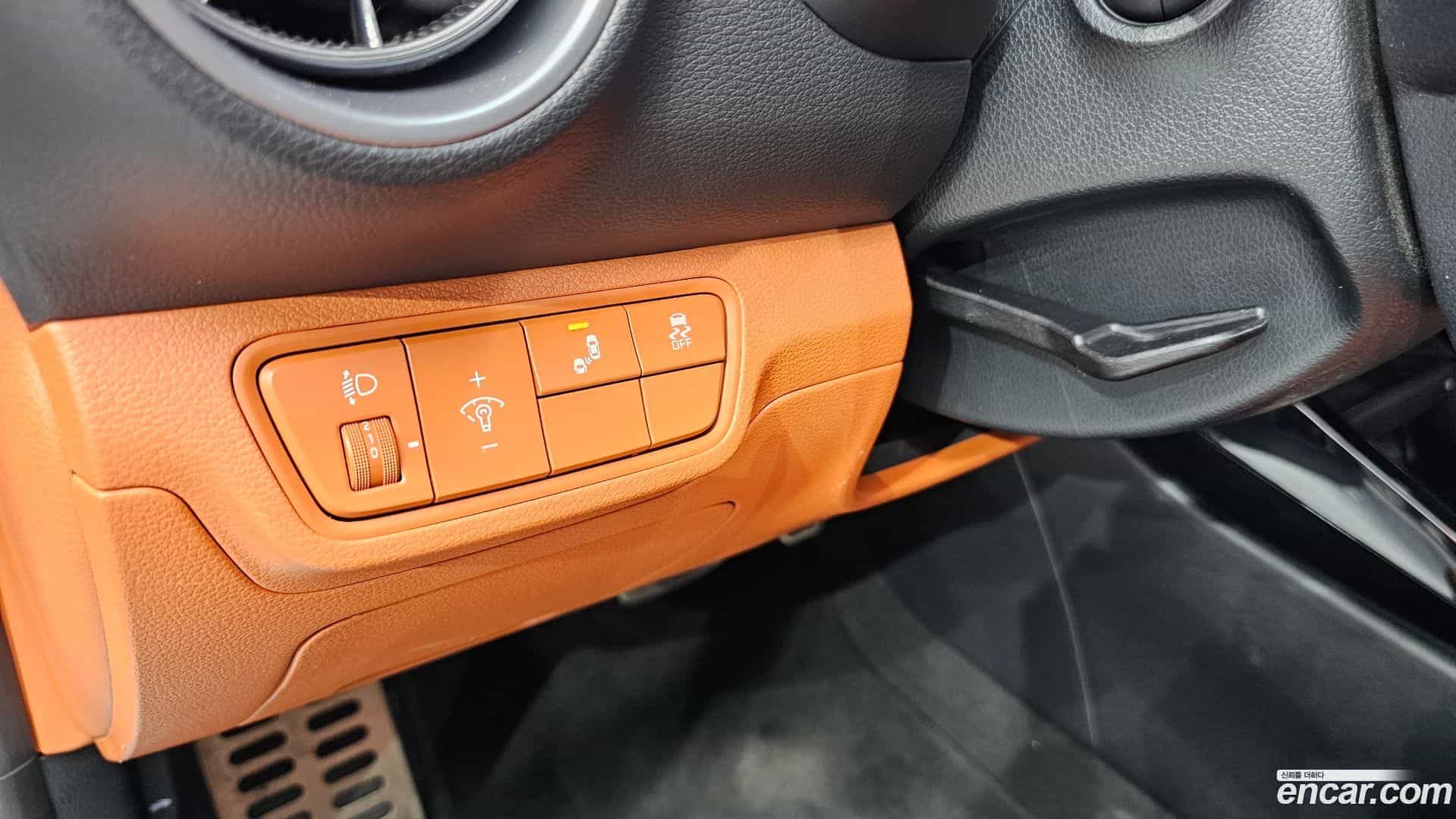 K3 Kia 2023.0-OPTION-020