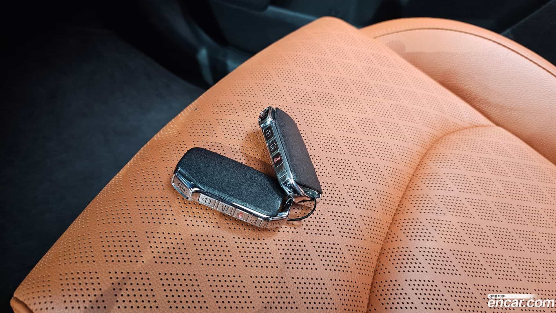 K3 Kia 2023.0-OPTION-041