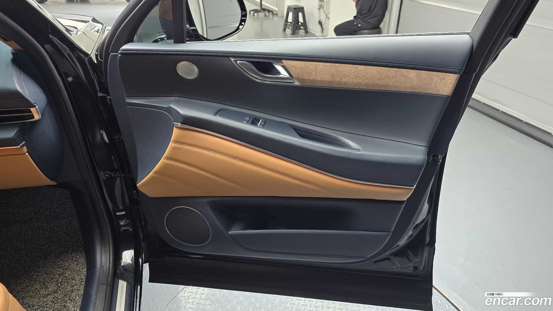 GV80 Genesis 2023.2-INNER-035