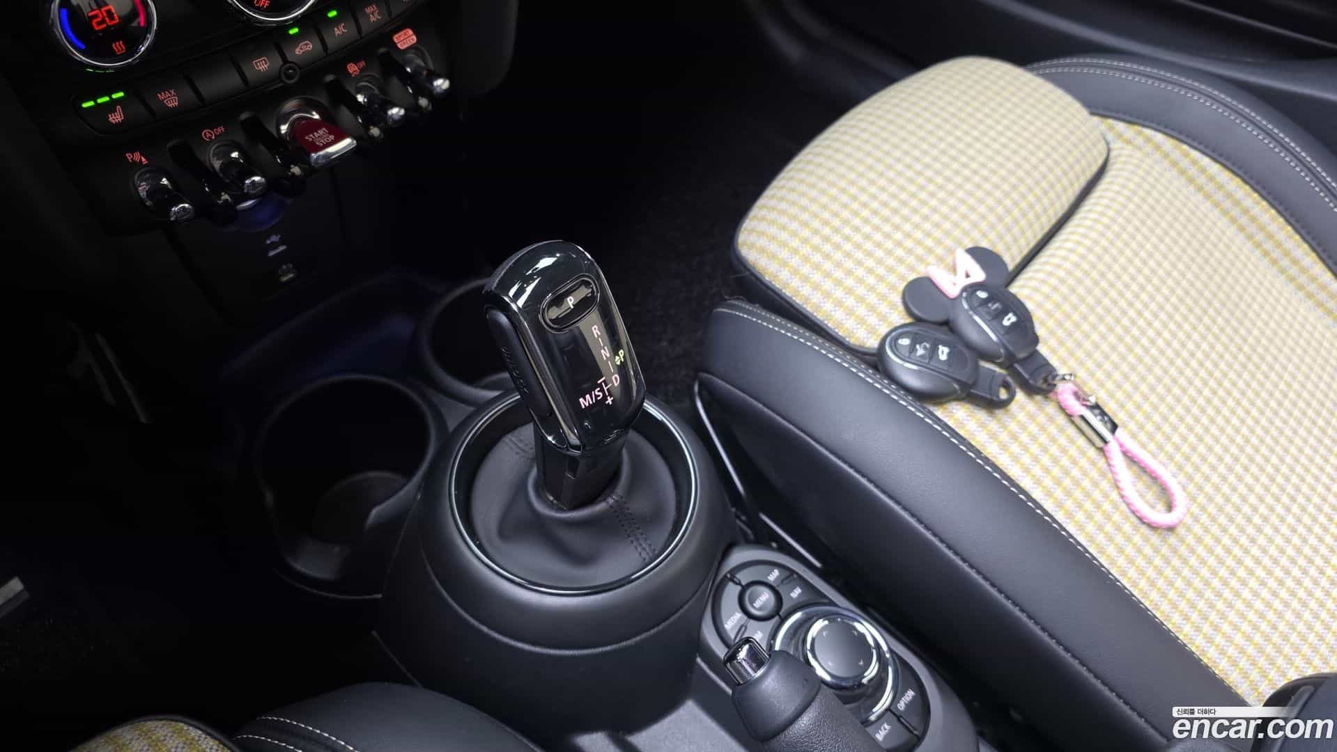 Cooper Convertible Mini 2023.9-INNER-009