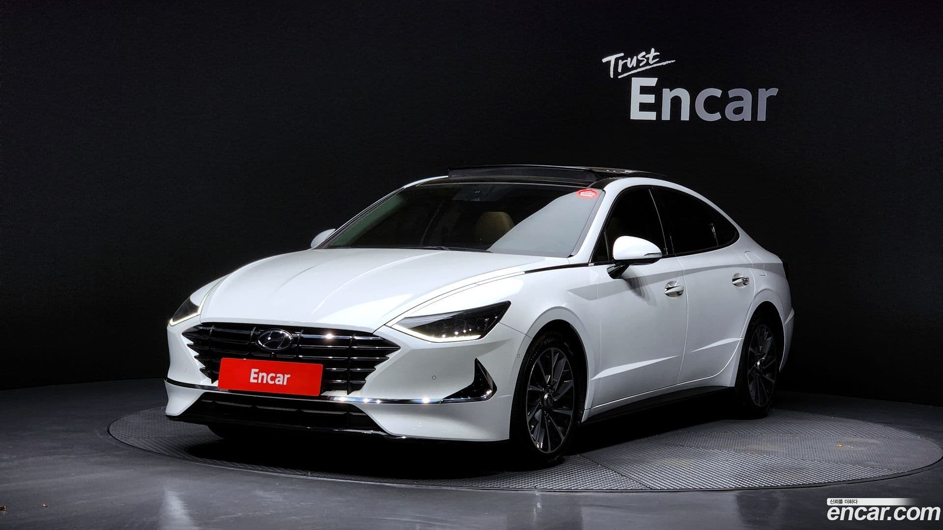 Main__Slider__Photo:Sonata Hyundai 2019.4-0