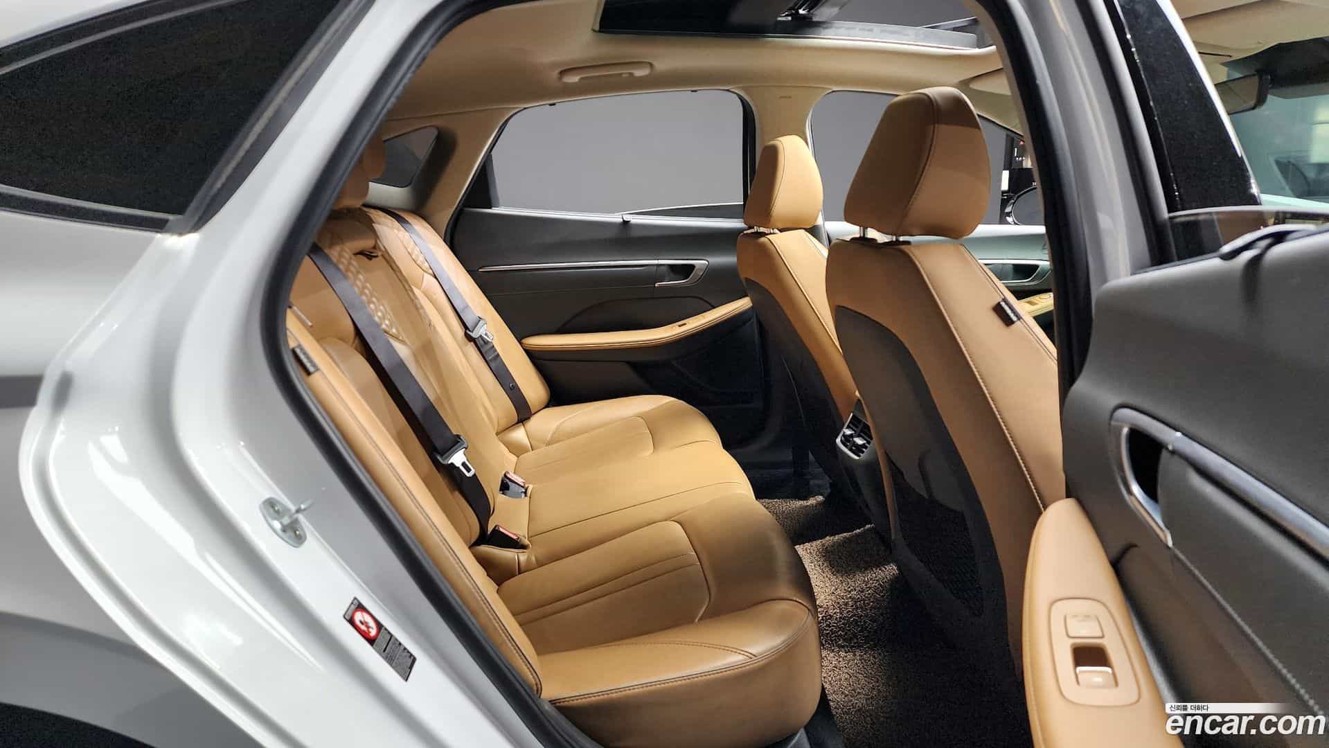 Sonata Hyundai 2019.4-OPTION-015