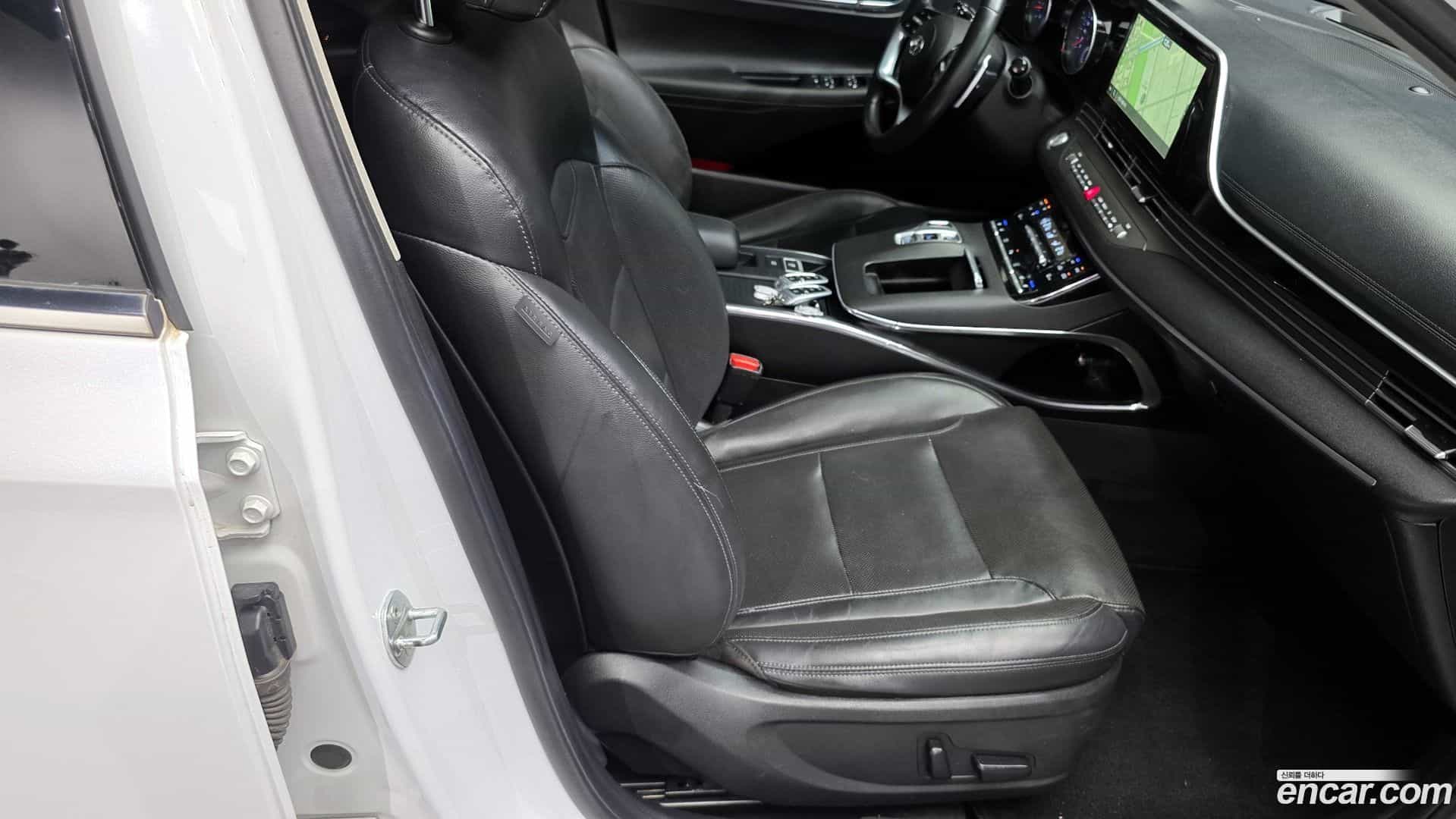 Grandeur Hyundai 2021.8-OPTION-015