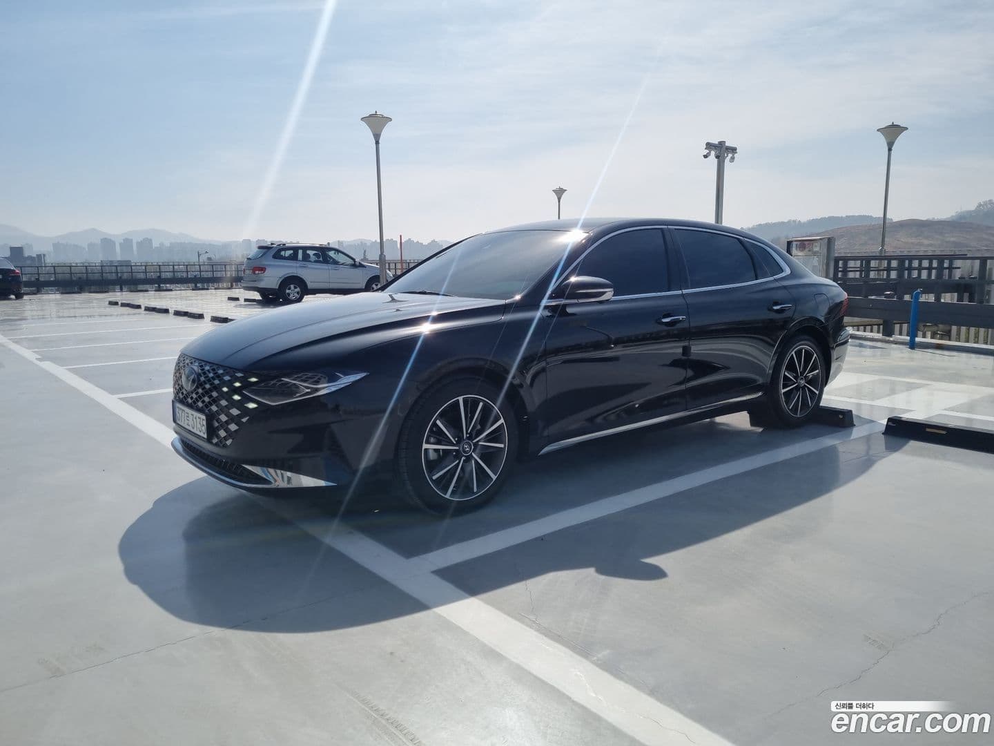 Main__Slider__Photo:Grandeur Hyundai 2022.2-0