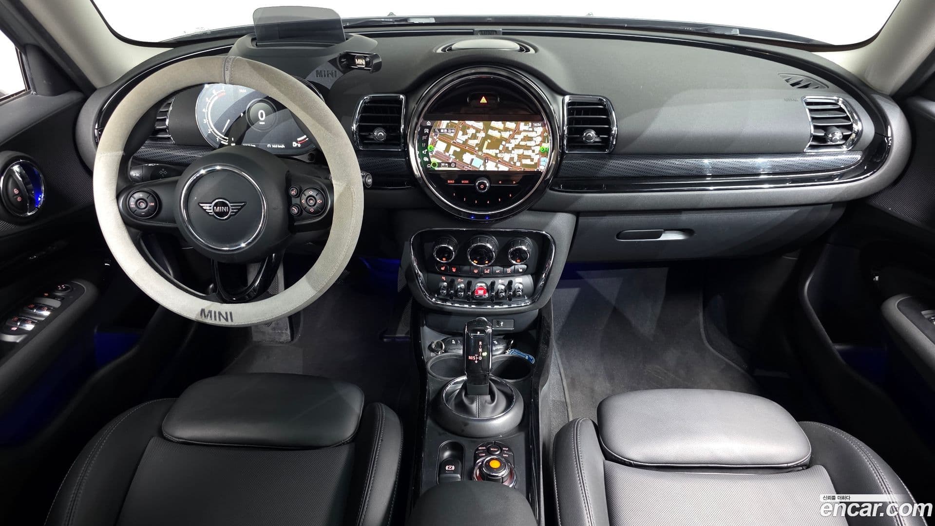 Main__Slider__Photo:Clubman Mini 2021.3-6