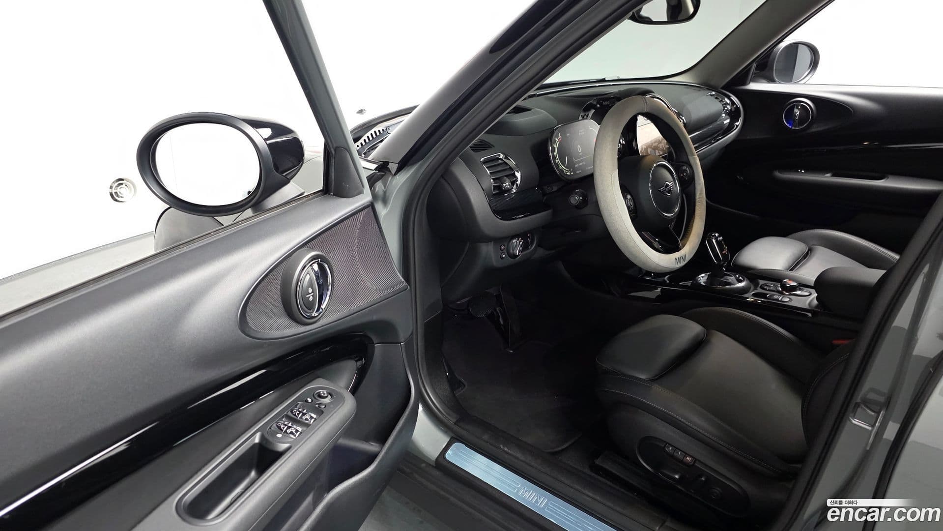 Main__Slider__Photo:Clubman Mini 2021.3-9
