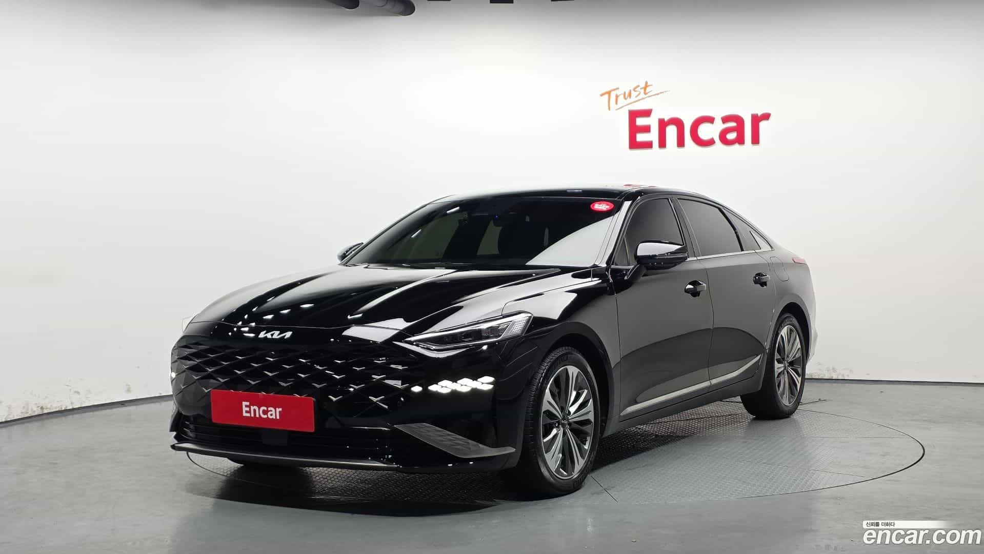 K8 Kia 2022.2-OUTER-001