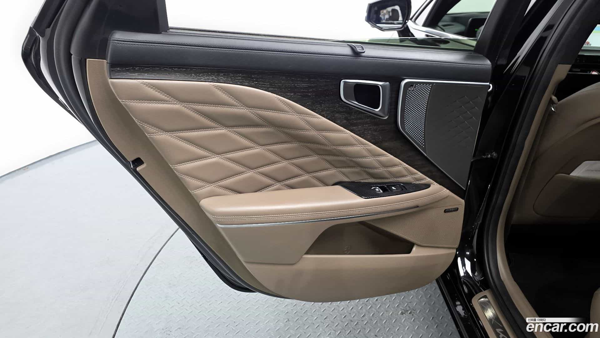 K8 Kia 2022.2-INNER-035