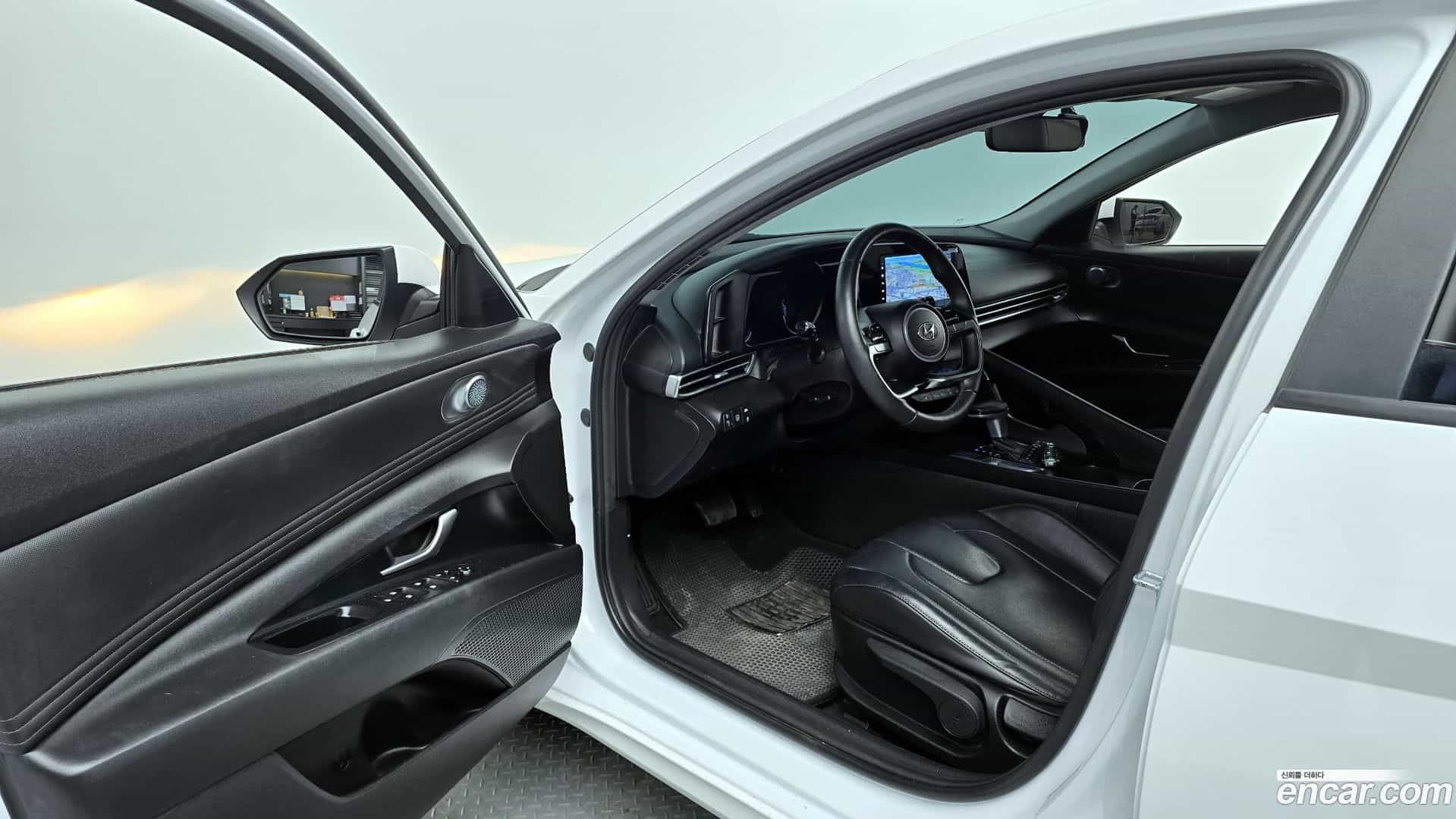 AVANTE Hyundai 2023.3-INNER-010